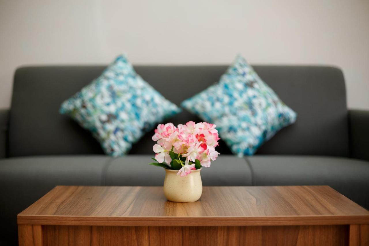Misty Meridian Serviced Apartments Bengaluru Kültér fotó